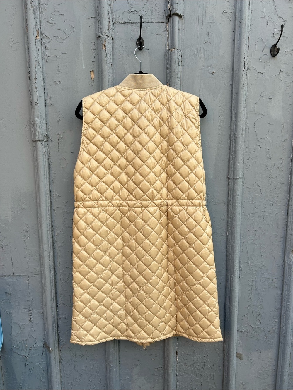 MaxMara Leisure Sleeveless puffer jacket, BNWT, size 12 (fits small) - Picture 6 of 16